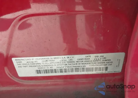 2007 Volkswagen Jetta 2.5 z USA, uszkodzony, nr VIN 3VWSF71KX7M046195